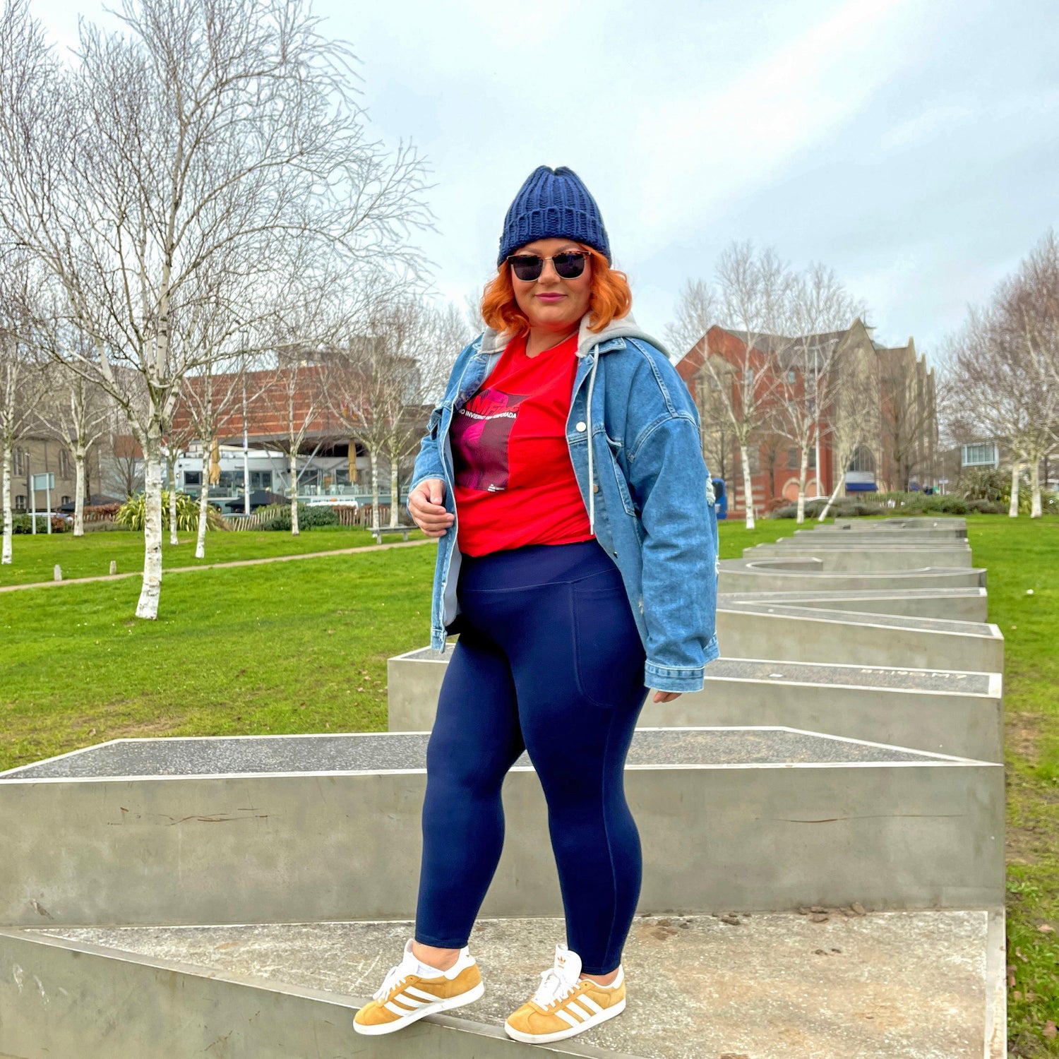 Krótkie legginsy Squat Proof - granatowe