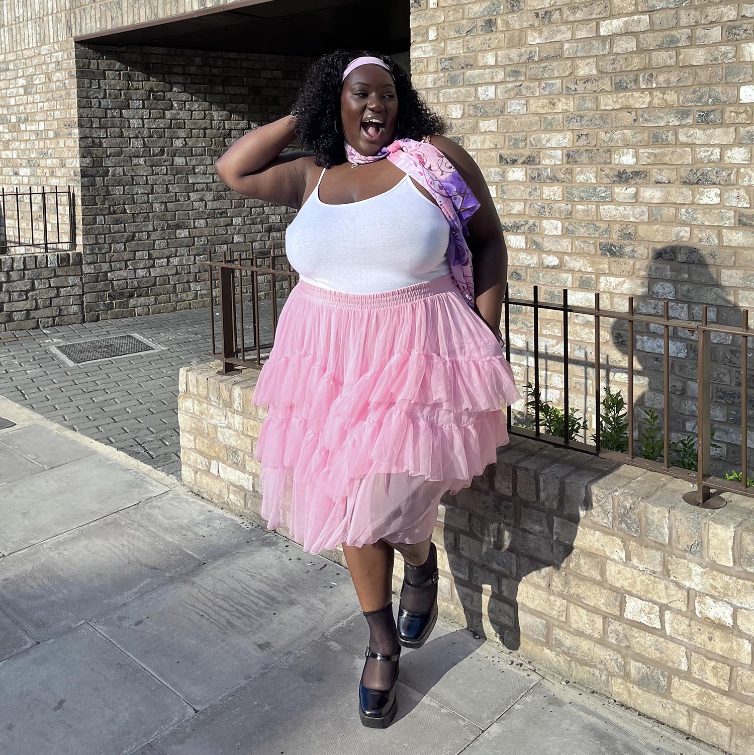 Celine, 1,75 m / 168 cm - Tamanho G