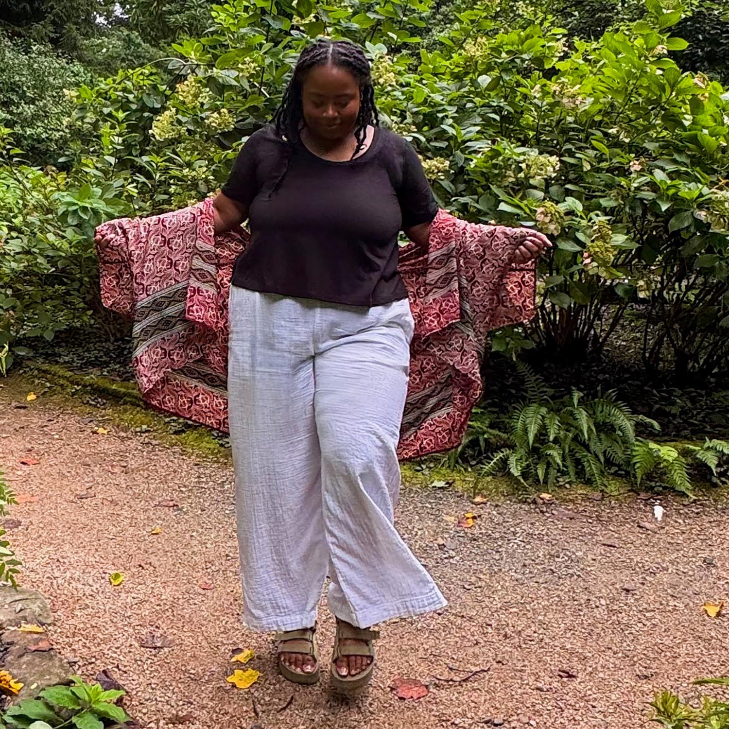 T-shirt leve com gola redonda - Preto