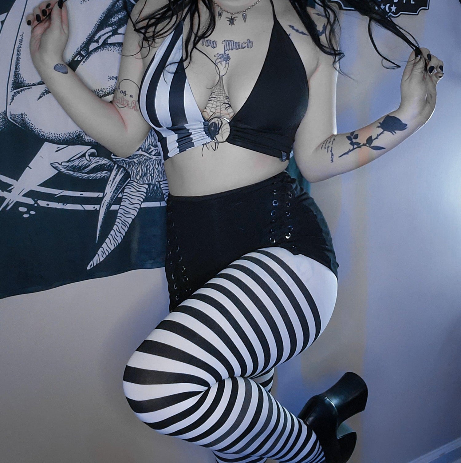 Randiga strumpbyxor - Witch