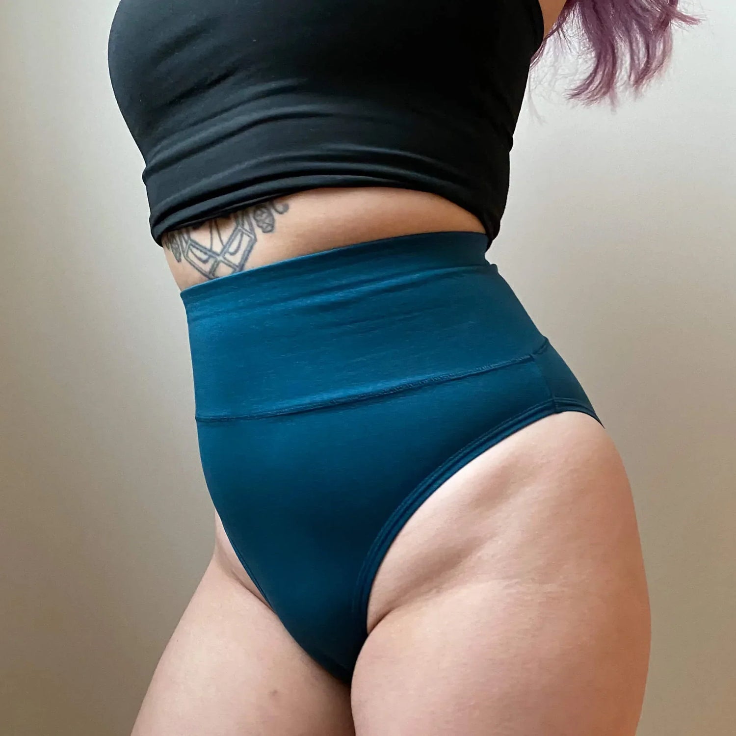 Super High Leg Knickers i ekologisk bomull - Aurora