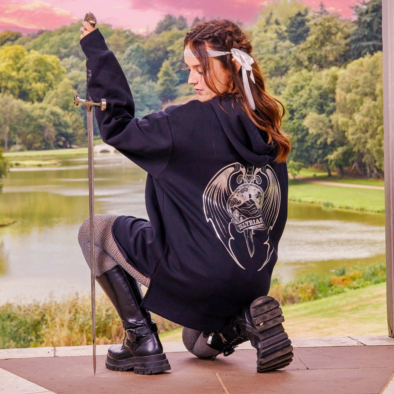 ACOTAR Hoodie i ekologisk bomull - Illyrian