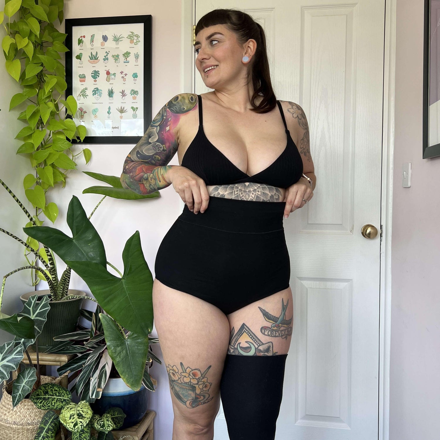 Super High Waist Knickers i ekologisk bomull - Svart